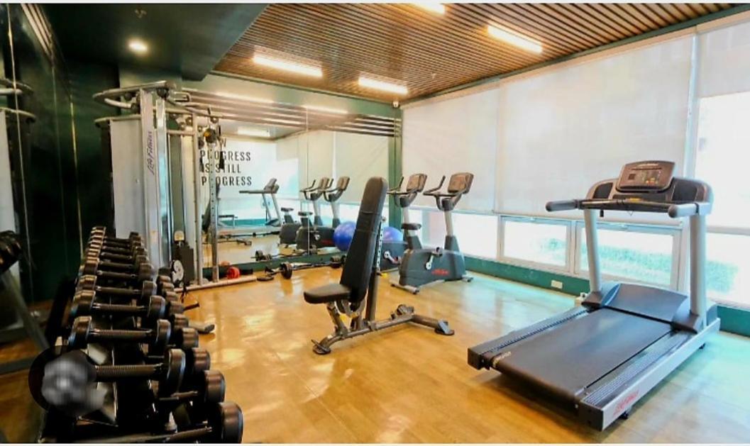 The Lancris Residences, 2 Bedrooms, 1 Bathroom, Living-Room, Kitchen & Pool Is Free Paranaque City 外观 照片